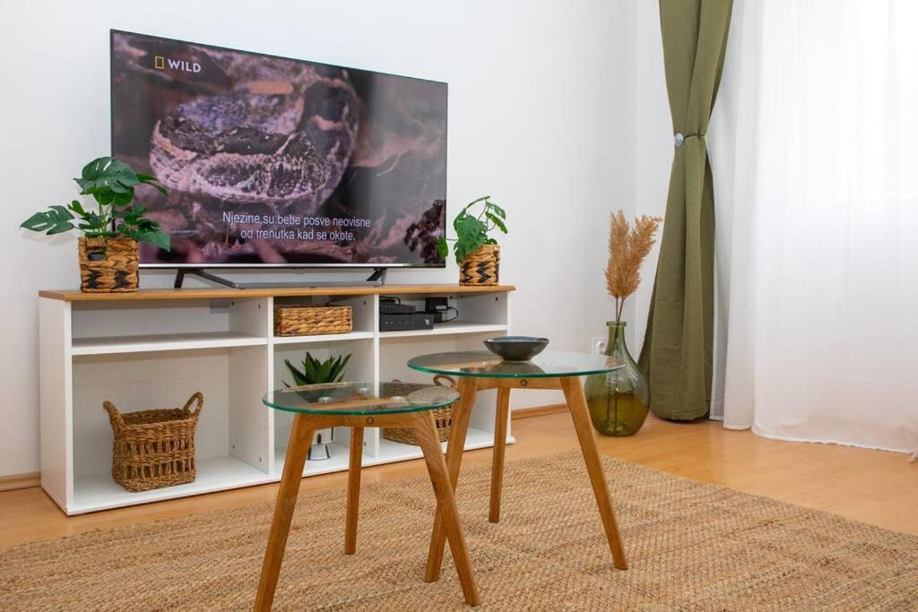 Brand New City Center Apartment Nostalgija Σπλιτ Εξωτερικό φωτογραφία
