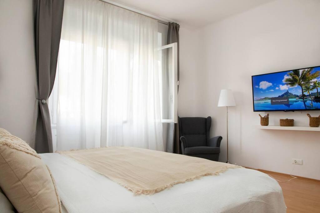 Brand New City Center Apartment Nostalgija Σπλιτ Εξωτερικό φωτογραφία