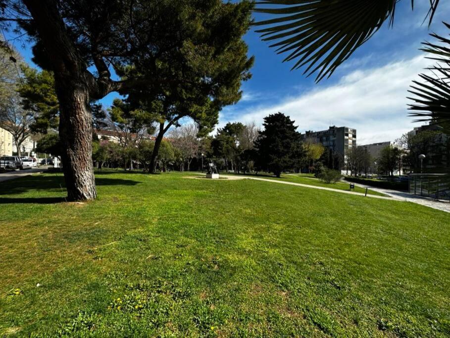 Brand New City Center Apartment Nostalgija Σπλιτ Εξωτερικό φωτογραφία